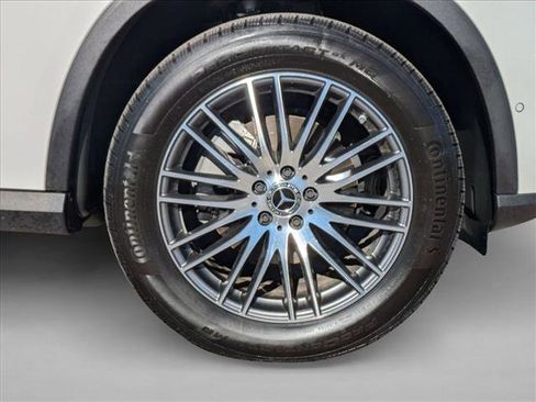 Certified 2026 Mercedes-Benz GLC 300 image 22