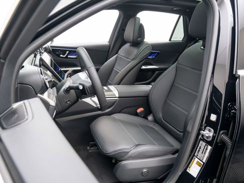 New 2025 Mercedes-Benz GLC 300 4MATIC image 18