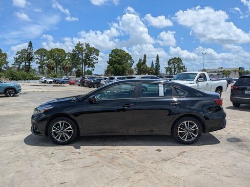 Certified 2024 Kia Forte LXS FWD image 4