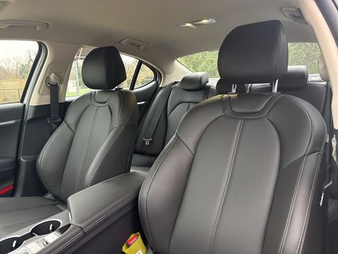 New 2026 Genesis G70 2.5T image 13