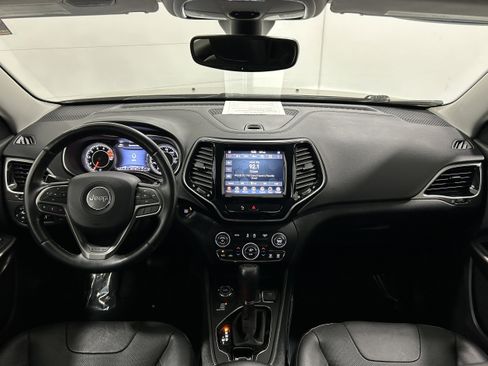 Used 2020 Jeep Cherokee Limited AWD/4WD image 16
