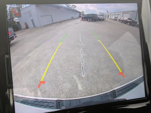 Used 2023 RAM 1500 Big Horn image 12