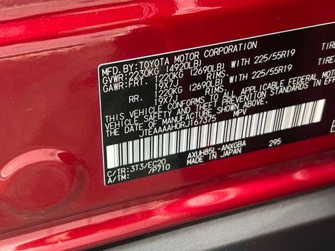 Used 2024 Toyota Venza XLE AWD/4WD image 35