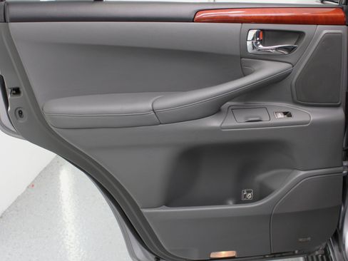 Used 2009 Lexus LX 570 4WD image 43