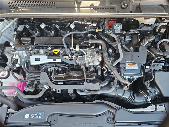 Used 2025 Toyota Prius LE FWD image 28