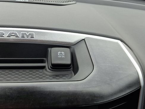 Used 2023 RAM 1500 Big Horn AWD/4WD image 29