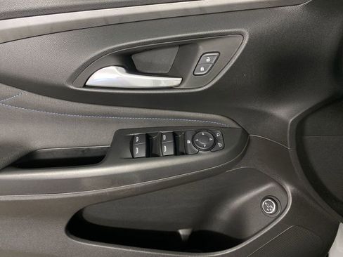 Used 2024 Buick Envista Sport Touring w/ Convenience I Package FWD image 13