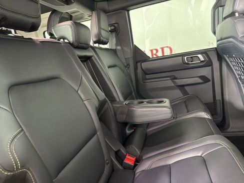 New 2025 Ford Bronco Badlands image 24