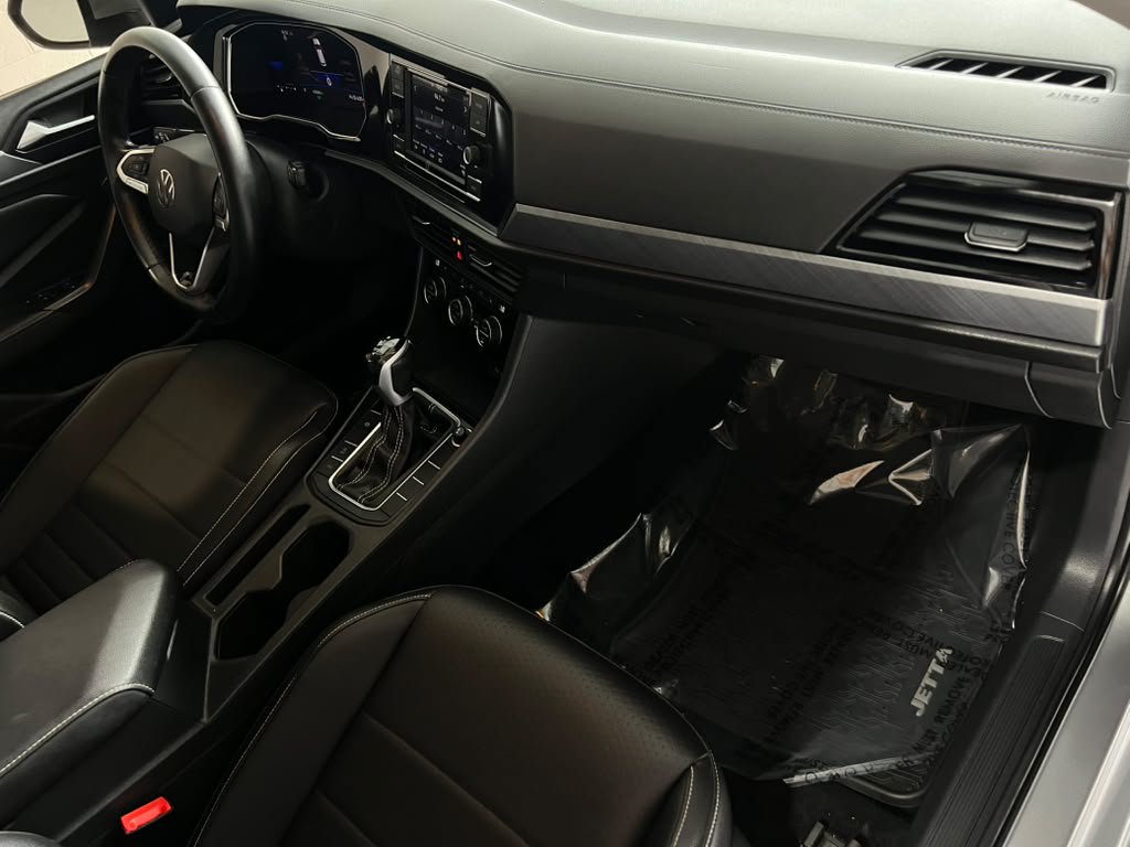 Used 2023 Volkswagen Jetta SE FWD image 20