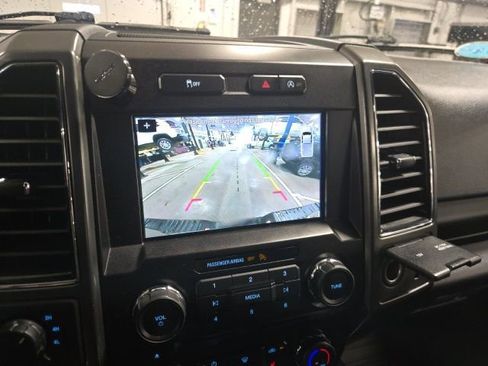 Used 2018 Ford F150 XLT w/ Equipment Group 302A Luxury image 15