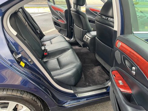 Used 2011 Lexus LS 460 AWD image 11