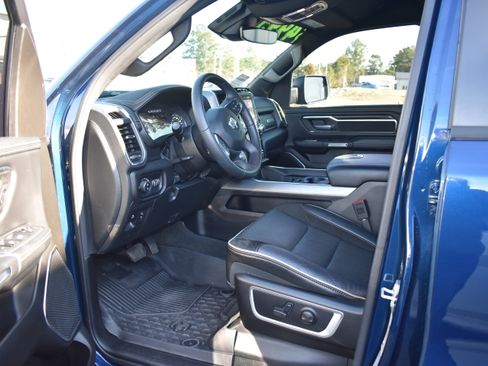 Used 2024 RAM 1500 Laramie image 12