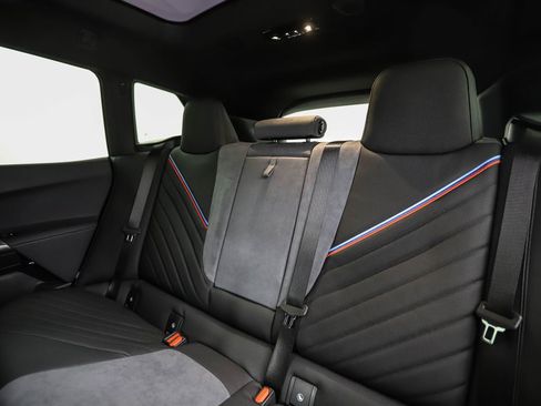 New 2026 BMW iX xDrive60 w/ M Sport Package image 23