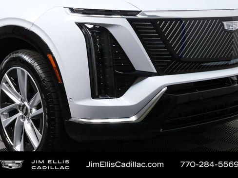Used 2026 Cadillac Vistiq Luxury AWD/4WD image 36