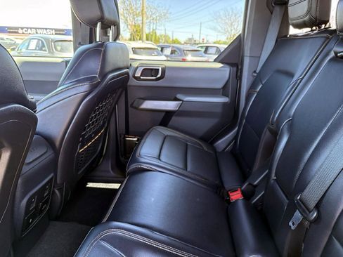 Used 2021 Ford Bronco Badlands image 16