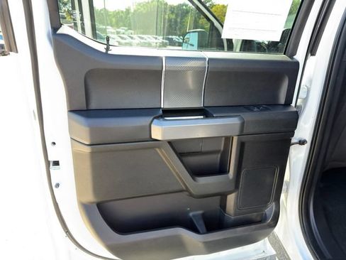 Used 2018 Ford F150 XLT w/ Equipment Group 302A Luxury AWD/4WD image 16