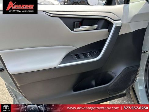 Used 2023 Toyota RAV4 XLE w/ Convenience Package AWD/4WD image 23