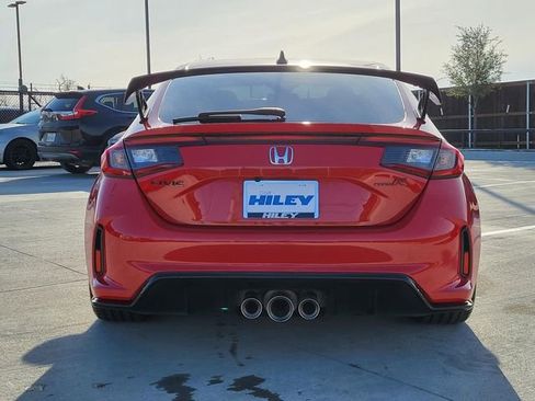 Used 2023 Honda Civic Type R image 4