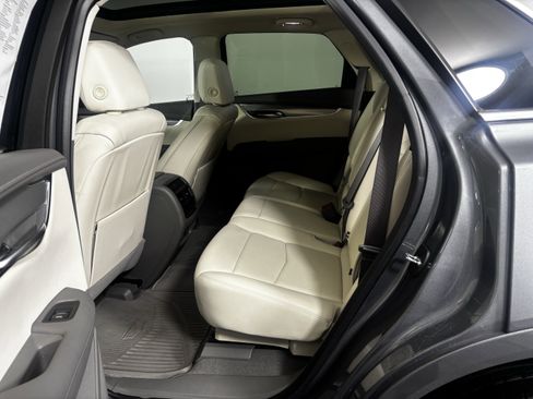 Used 2022 Cadillac XT5 Premium Luxury image 21