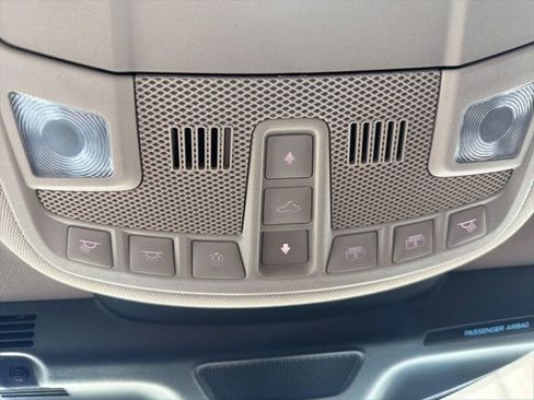 Used 2023 Lincoln Nautilus Reserve image 31