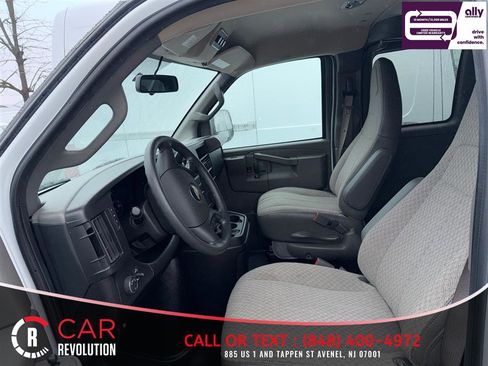 Used 2023 Chevrolet Express 3500 LS image 9