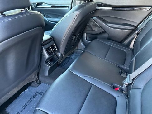 Used 2024 Kia Seltos EX FWD image 11