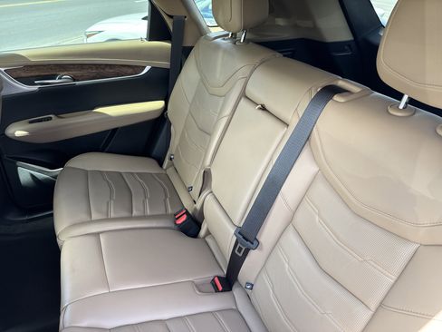 Used 2022 Cadillac XT5 Premium Luxury w/ Platinum Package AWD/4WD image 13
