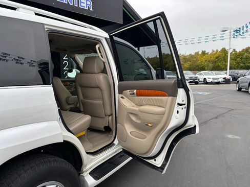 Used 2004 Lexus GX 470 image 19