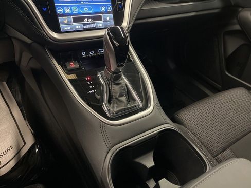 Certified 2025 Subaru Outback Premium w/ Popular Package #1A image 25