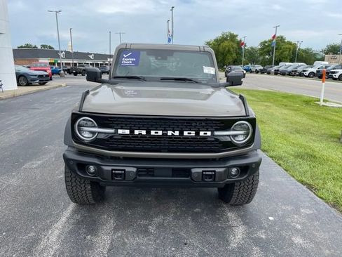Used 2025 Ford Bronco Badlands AWD/4WD image 3