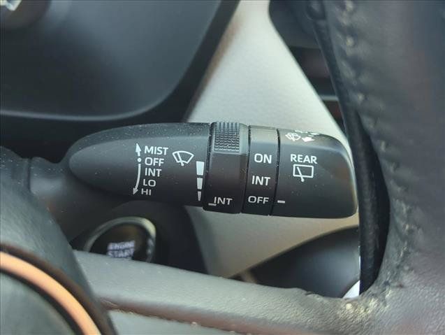 Used 2023 Toyota RAV4 Limited FWD image 18