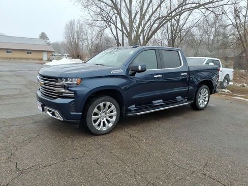 Used 2020 Chevrolet Silverado 1500 High Country w/ Technology Package image 8
