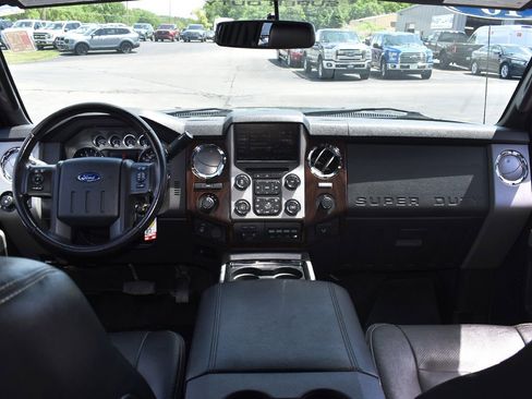 Used 2016 Ford F350 Lariat w/ Lariat Ultimate Package AWD/4WD image 4