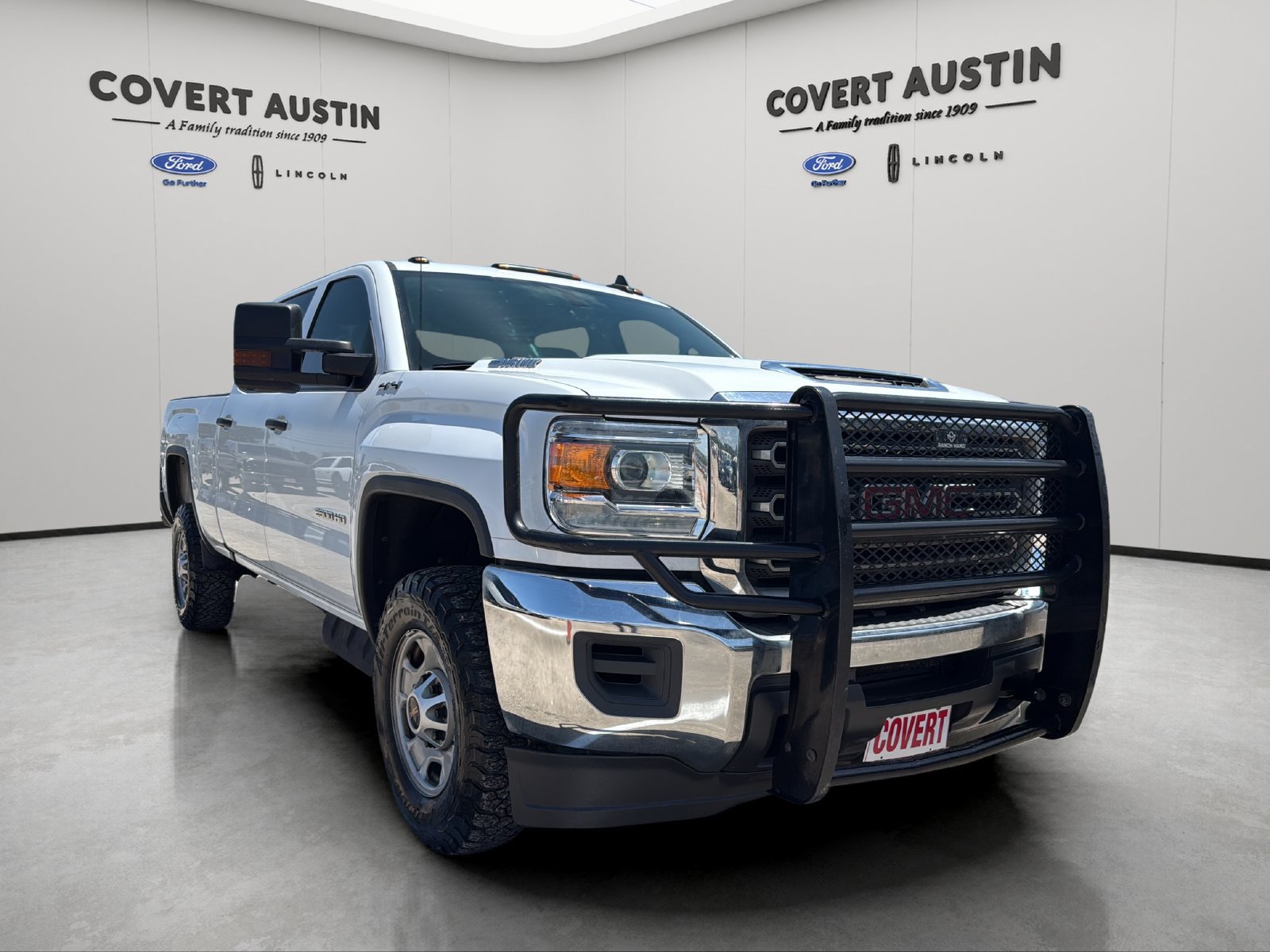 Used 2019 GMC Sierra 2500 4x4 Crew Cab w/ Sierra Convenience Package image 4