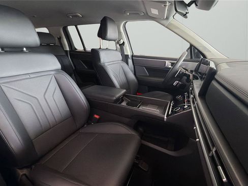 Certified 2025 Hyundai Santa Fe SEL FWD image 14