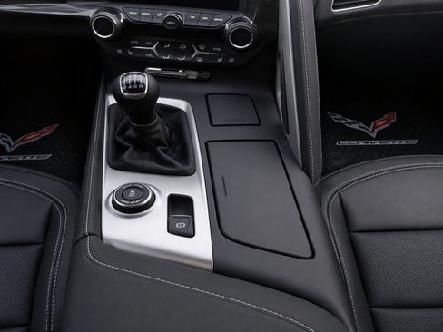 Used 2017 Chevrolet Corvette Grand Sport RWD image 17