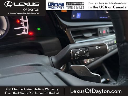 Certified 2025 Lexus ES 300h w/ Luxury Package image 20