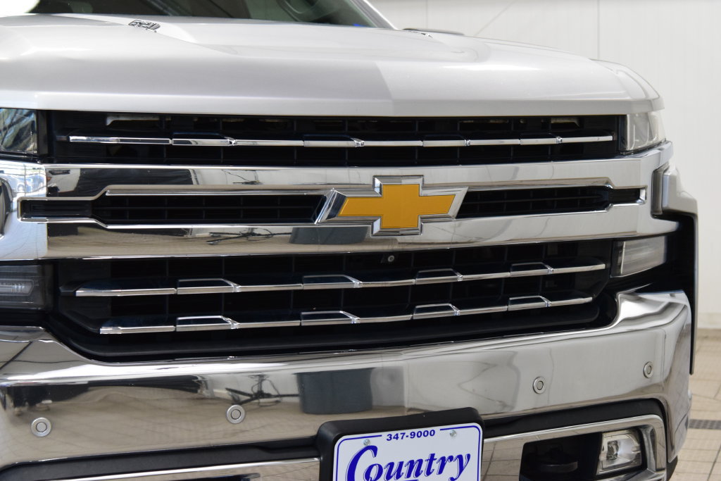 Used 2020 Chevrolet Silverado 1500 LTZ w/ LTZ Premium Package AWD/4WD image 11