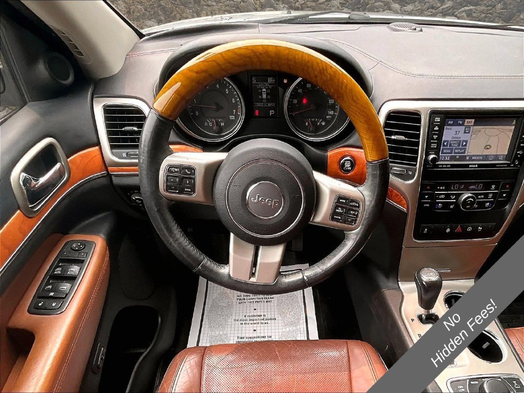 Used 2013 Jeep Grand Cherokee Overland w/ Advance Technology Group AWD/4WD image 5