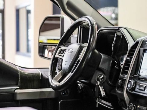 Used 2019 Ford F250 Lariat w/ Lariat Value Package image 16