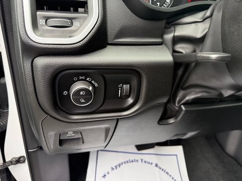 Used 2023 RAM 1500 Big Horn AWD/4WD image 19