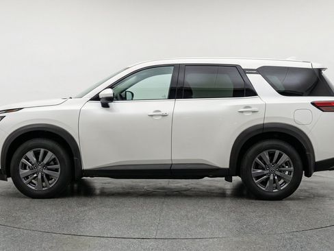 Used 2025 Nissan Pathfinder SV FWD image 5