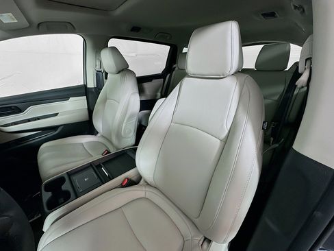 Certified 2026 Honda Odyssey EX-L image 18