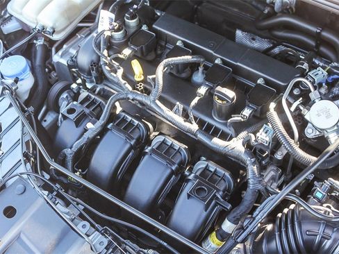 Used 2018 Ford Focus S image 32