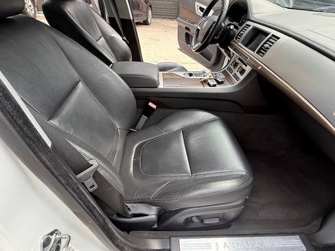 Used 2013 Jaguar XF RWD image 76