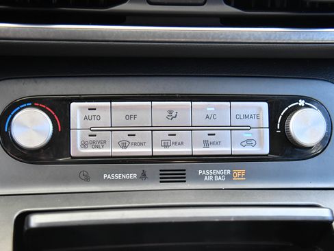 Used 2023 Hyundai Kona SEL FWD image 25