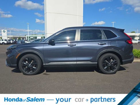 Used 2024 Honda CR-V Sport Touring image 3