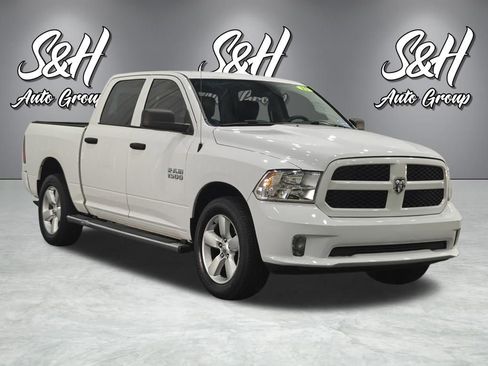 Used 2015 RAM 1500 Express AWD/4WD image 2