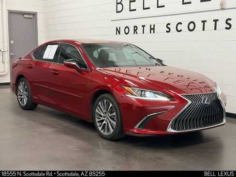 Used 2021 Lexus ES 300h w/ Premium Package FWD image 2