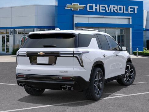 New 2026 Chevrolet Traverse High Country image 4